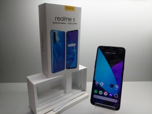 Мобильный телефон Realme 5 3/64GB