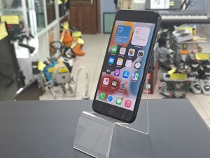 Мобильный телефон iPhone 7 Plus 32GB