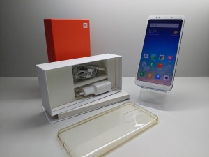 Мобильный телефон Xiaomi Redmi 5 Plus 3/32GB