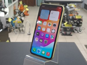 Мобильный телефон iPhone 11 64GB