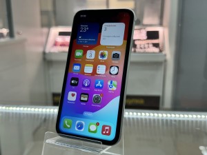 Мобильный телефон iPhone Xr 64GB