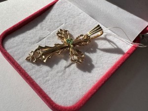 Крест золотой