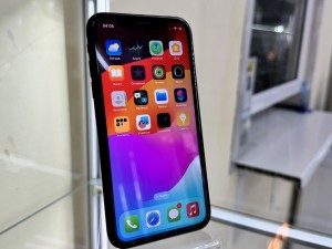 Мобильный телефон iPhone Xr 64GB