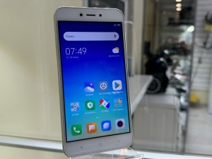 Мобильный телефон Xiaomi Redmi 5A 2/16GB