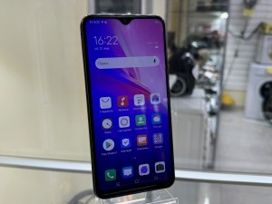 Мобильный телефон vivo 1906 3/32GB