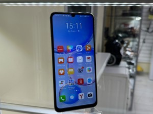 Мобильный телефон Huawei nova Y70 4/64GB