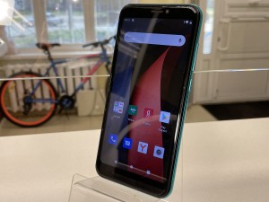 Мобильный телефон BQ 5560L 1/8GB