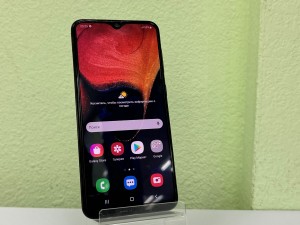 Мобильный телефон Samsung Galaxy A50 4/64GB