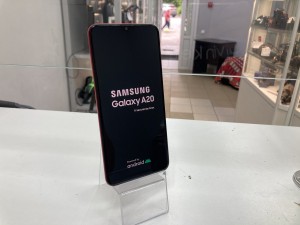 Мобильный телефон Samsung Galaxy A20 3/32GB