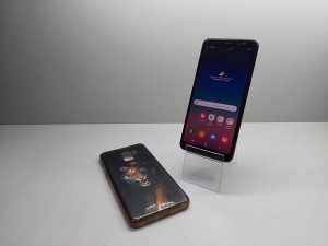 Мобильный телефон Samsung Galaxy а8 4/32GB