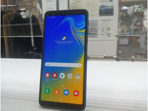 Мобильный телефон Samsung Galaxy а7 4/64GB