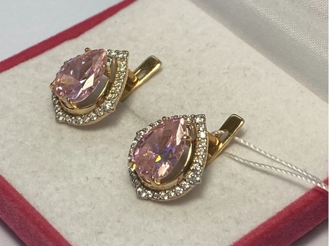 Серьги с камнями золотые