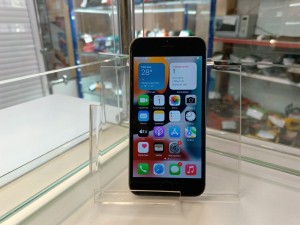 Мобильный телефон iPhone 6S 64GB