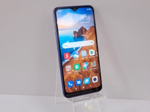 Мобильный телефон Xiaomi Redmi 8 4/64GB синий