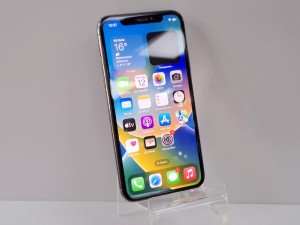 Мобильный телефон iPhone X 3/64GB черный