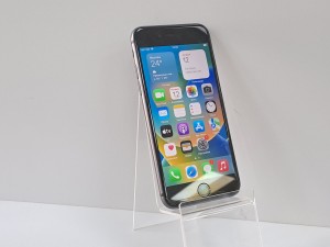 Мобильный телефон iPhone 8 2/64GB черный