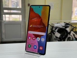 Мобильный телефон Samsung Galaxy A51 4/64GB черный