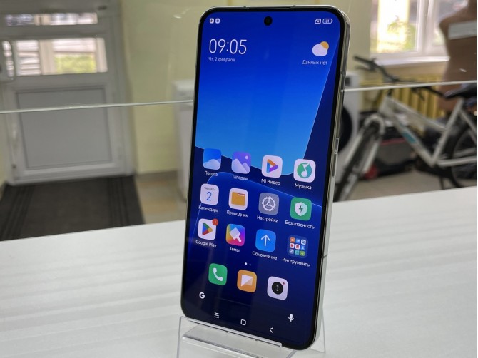 Мобильный телефон Xiaomi 13, 8/256GB