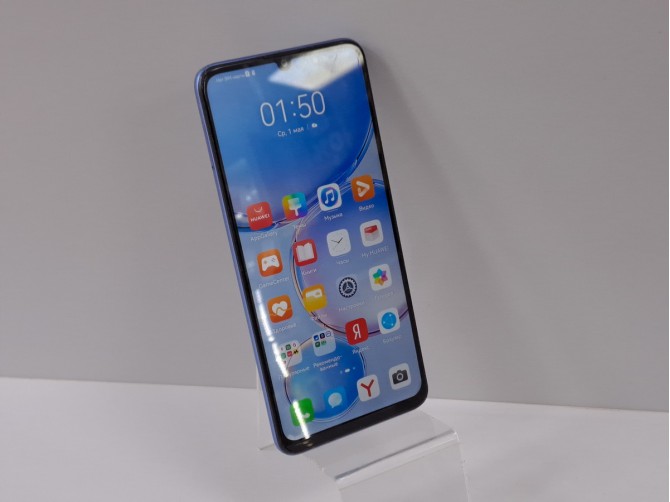 Мобильный телефон Huawei nova Y70 4/64GB