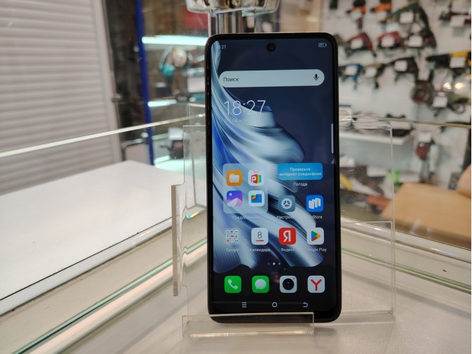 Мобильный телефон Tecno Spark 20 8\128