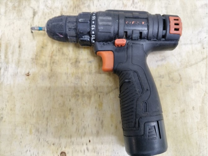 Шуруповерт NEXTTOOL ACD-12BL