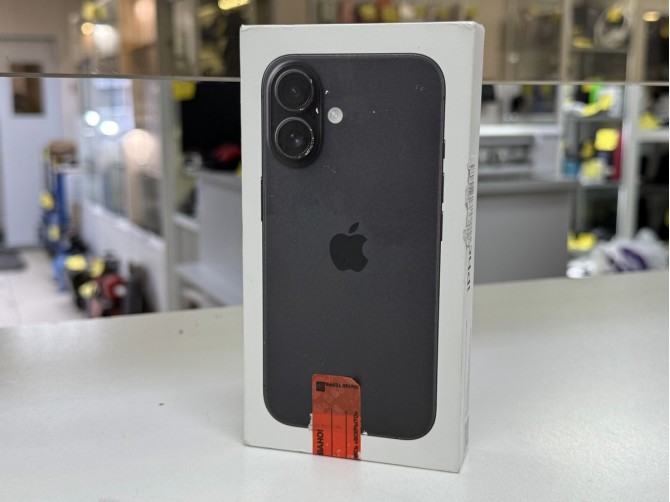 Мобильный телефон iPhone  16, 8/128GB