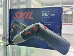 Аккумуляторная отвертка Skil 2236
