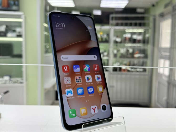 Мобильный телефон Xiaomi Redmi 12 6/128GB