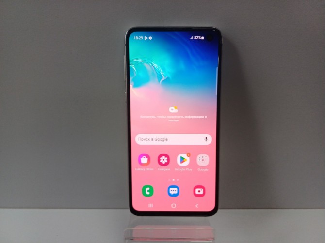 Мобильный телефон Samsung  Galaxy S10e, 6/128GB