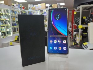Мобильный телефон  Motorola Razr 40 Ultra, 8/256GB
