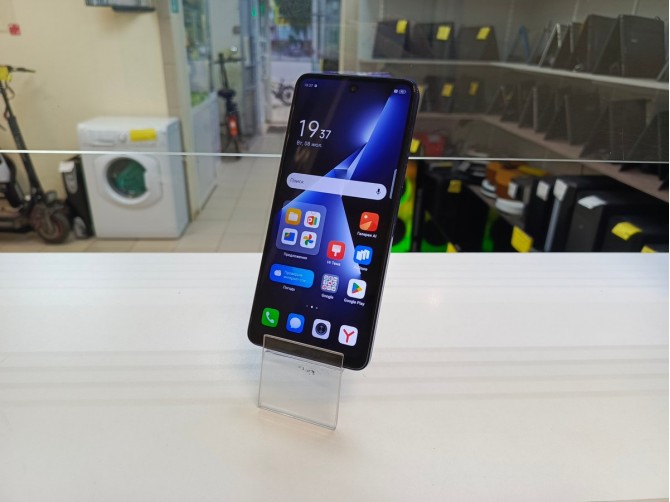 Мобильный телефон Tecno pova  5 8/128GB