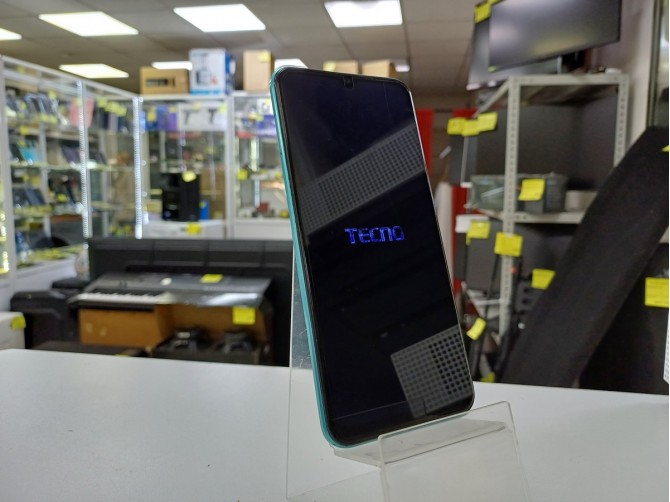 Мобильный телефон Tecno, Spark 8C, 4/64GB