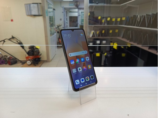 Мобильный телефон Xiaomi, Redmi 13C, 8/256GB