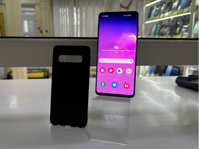 Мобильный телефон Samsung Galaxy S10 8/128GB