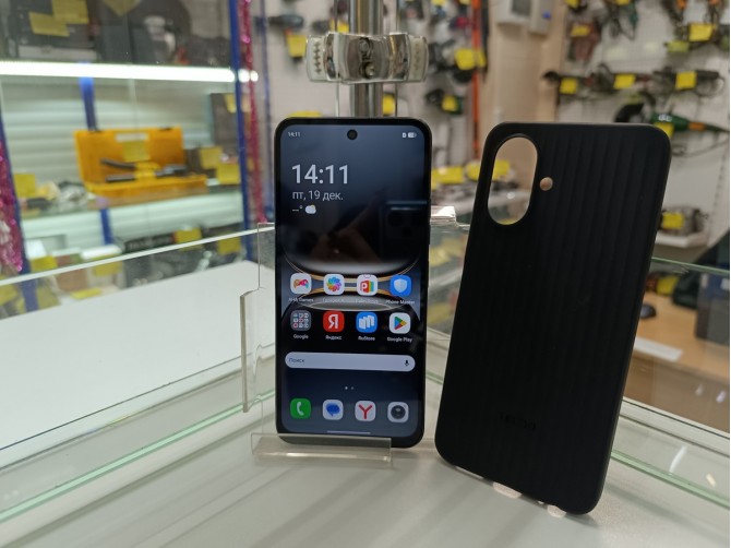 Мобильный телефон TECNO Spark Go 2/128GB
