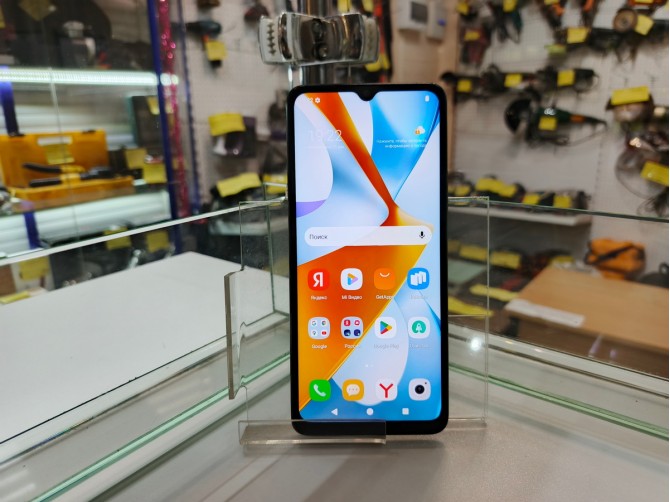 Мобильный телефон Xiaomi Poco C61 3\64