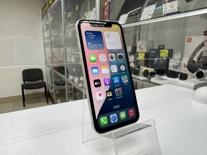 Мобильный телефон Iphone iPhone 11, 4/64GB