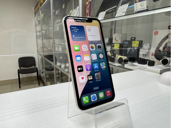 Мобильный телефон Iphone iPhone 11, 4/64GB