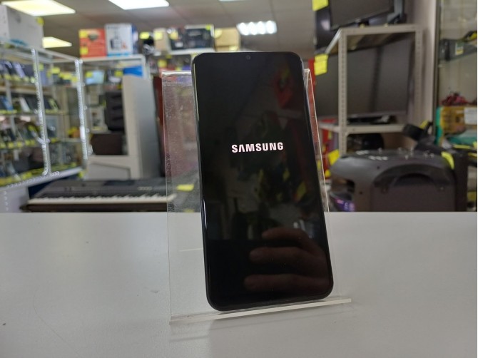 Мобильный телефон Samsung, Galaxy A50, 64 ГБ, черный, 4 ГБ, Мелкие царапины, 1–2 мелкие царапины