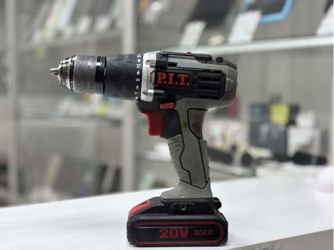 Шуруповерт аккамуляторный PIT PSR20-C2