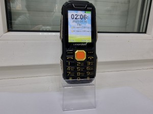 Мобильный телефон Landrover Q2028
