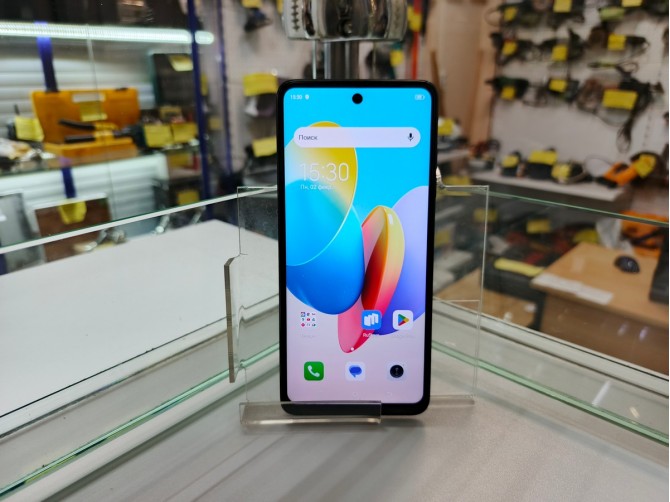 Мобильный телефон TECNO Spark Go 2024 4\128