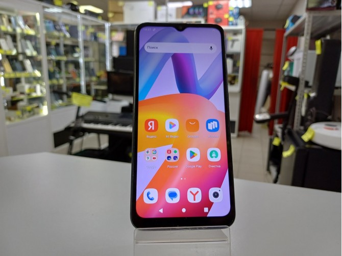 Мобильный телефон Xiaomi, Redmi A2+, 64 ГБ, черный, 3 ГБ, Мелкие царапины, Много мелких царапин