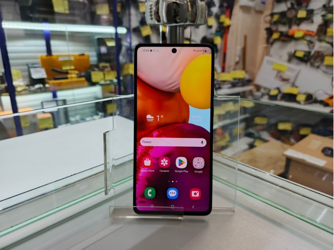 Мобильный телефон Samsung Galaxy A71 6\128