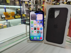 Мобильный телефон iPhone 16 256 ГБ