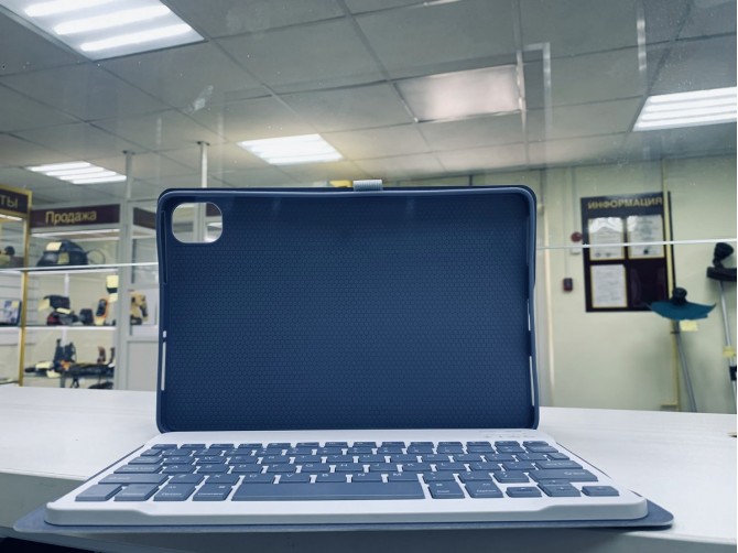 Чехол-клавиатура для IPad 9th gen (2021)