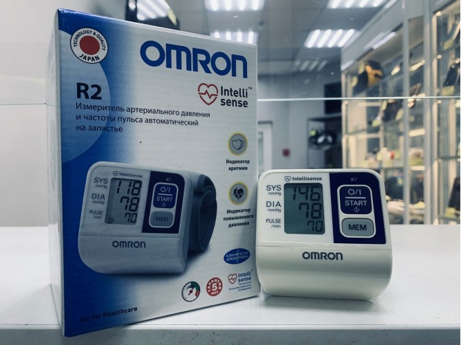 Тонометр OMRON R2