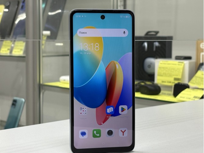 Мобильный телефон TECNO, Spark Go 2024, 128 ГБ, белый