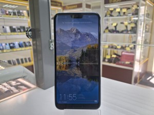 Мобильный телефон Honor 10 4/64