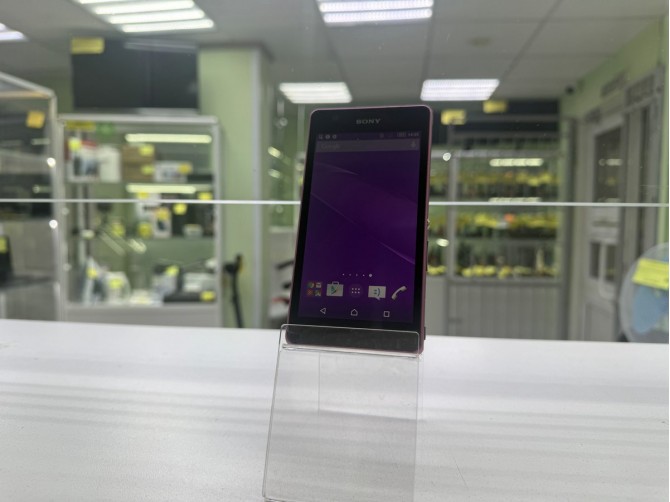 Телефон Sony Xperia ZR LTE (c5503)